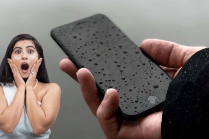 Mobile phone gets wet in the rain